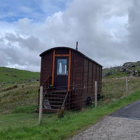 Eco Crofters Wagon By The Beach Oldshoremore Экстерьер фото